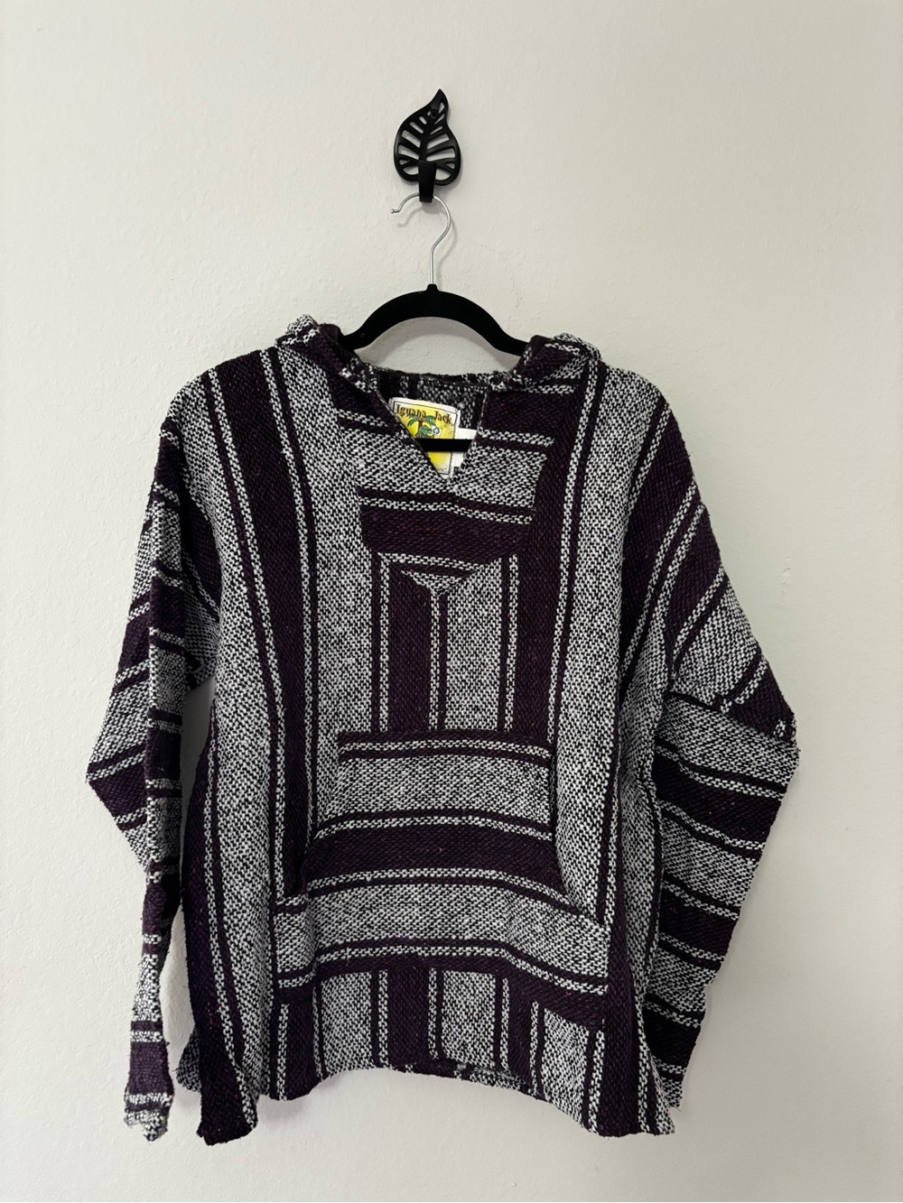 Iguana Jack Baja Hoodie Drug Rug Pullover Striped M